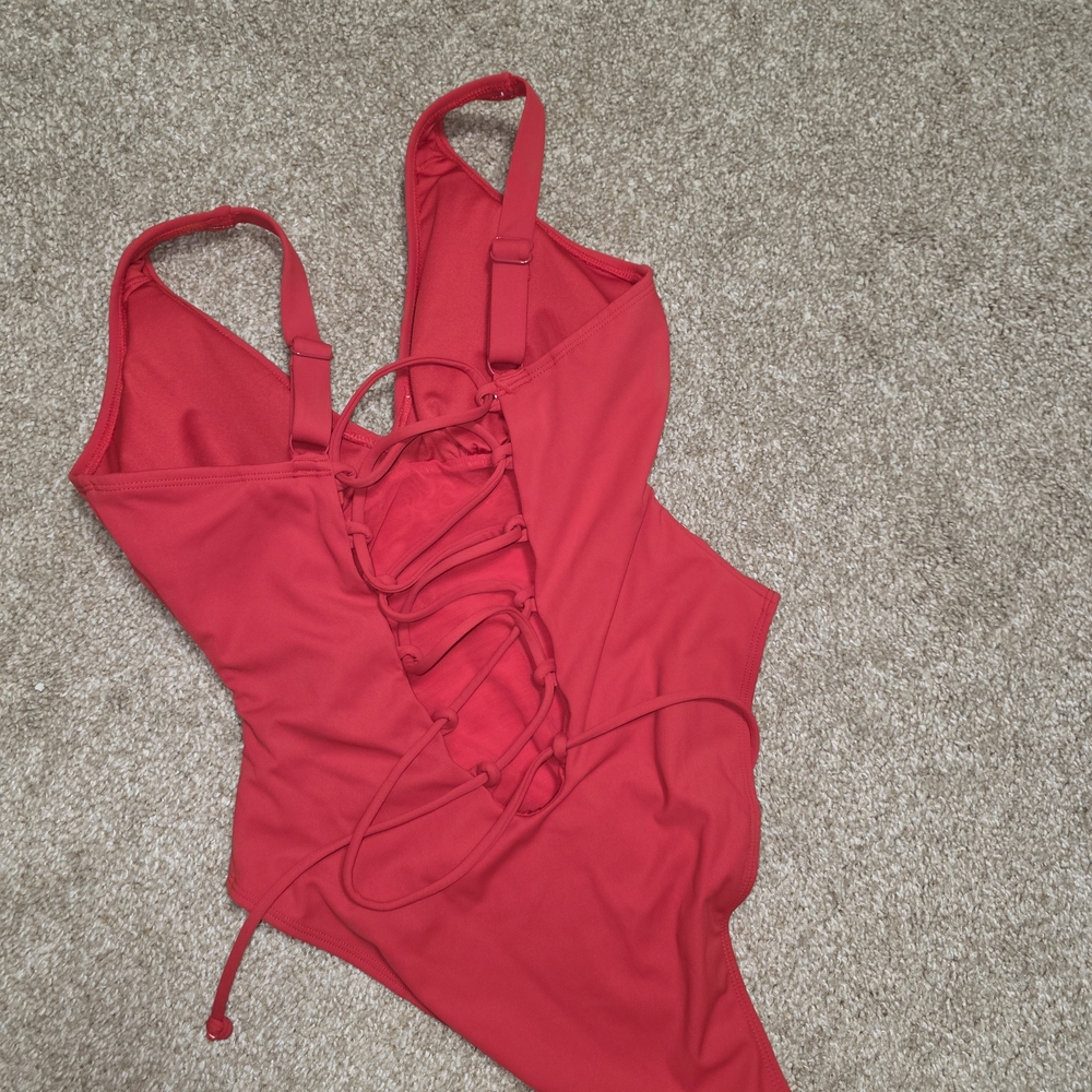 Red Lace-Up One-Piece Swimsuit - Picture 4 of 5
